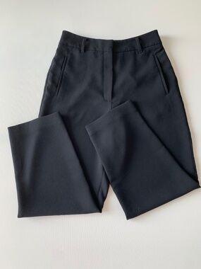 Wilfred by Aritzia Trousers Size 10 in Black Japanese Crepette Fabric